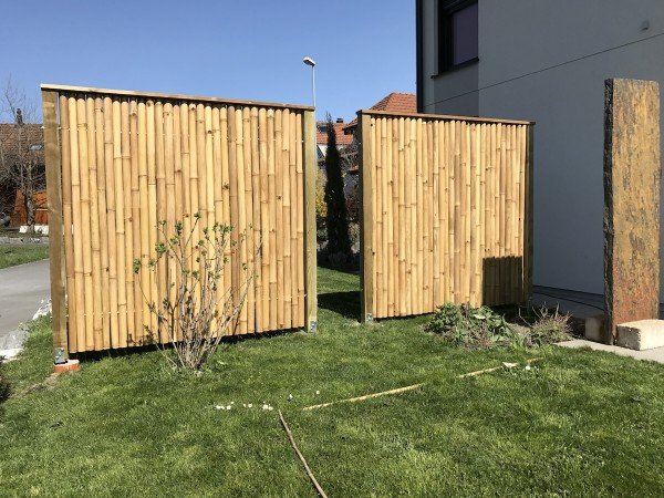 Natürlicher Bambuszaun KOiMU-WOOD mit nachhaltigen Rohstoffe, kaufen bei Bambushandel Schweiz